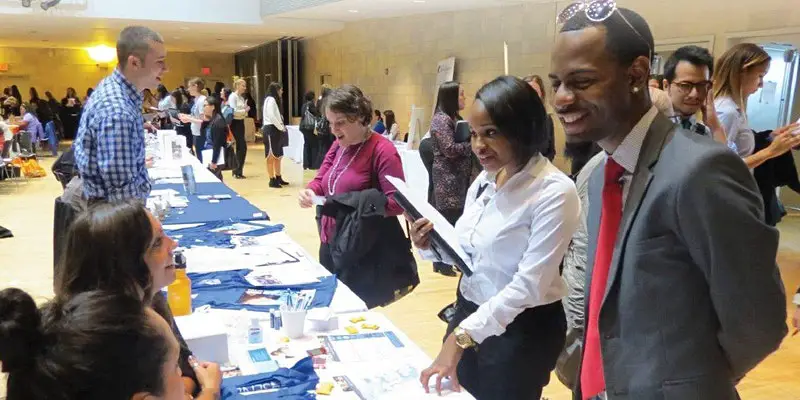 How to "Work" a Job Fair ! Virtual OR In person!